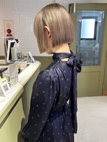 エミィ(emme) ミニボブ×ブロンド