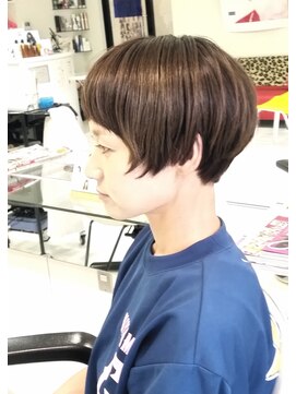 ノーマジーン(Norma jean) 主張しすぎず、キレイに収まる！マッシュバング☆ミニボブ！