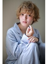 ルタ(LuTa by siesta＆LiCO)&nbsp;グレージュ ひし形シルエット 切りっぱなしボブ エアリー