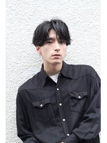 ブークル(boucle)&nbsp;無造作パーマセンターパートトランクスヘア