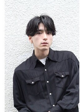 ブークル(boucle) 無造作パーマセンターパートトランクスヘア