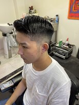メリケンバーバーショップ フクオカ(MERICAN BARBERSHOP FUK)&nbsp;かき上げヘアショートレイアーくせ毛風パーマコンマヘア93
