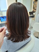 アスタリスク(asterisk) 暖色系ブラウンカラーで艶感レイヤースタイル