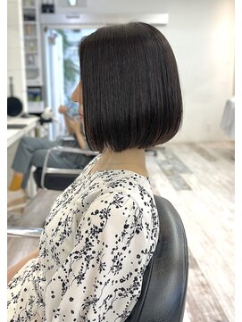 ナチュラ(natura) 酸性ストレート × うるツヤ美フォルム ミニボブ 【杵淵雅也】