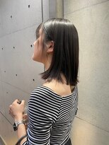 ナンバー リコ 名駅 ジャム 名古屋(N° rico JAM)&nbsp;伸ばしかけミディアム　切りっぱなし　ブラック　前髪カット