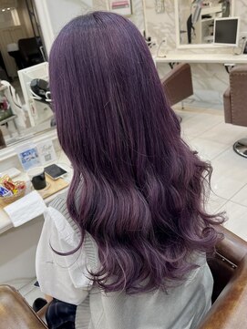 ティンク 関内(Tink) ワンブリーチで濃いめのラベンダー