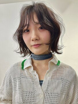 ナービス(NARVIS) 抜け感のあるラフなリラックスボブ