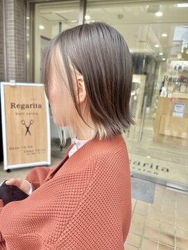レガリタ(Regarita) 【Regarita】インナーカラー×ホワイトベージュ×外ハネボブ