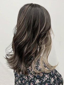 エル(L by truecreation) 韓国/髪質改善/ブリーチ/ダブルカラー/カラー/学割U24/春日部