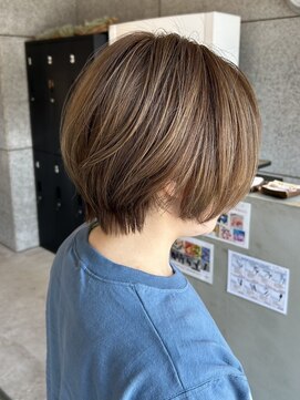 リンダテーラ(Linda tela) 【札幌白石】ハイライト/ショートボブ/透明感カラー