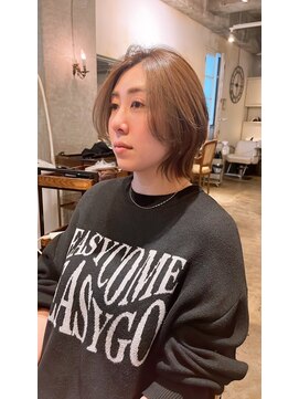 髪質改善と縮毛矯正の専門店 サンティエ(scintiller) 大人綺麗な小顔襟足スッキリショートボブ　30代40代50代