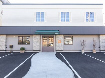 カルフール(Carre four)の写真