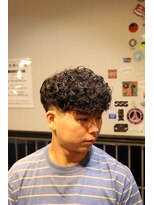 ツーエイチ 新宿(2H)&nbsp;新宿/スペインカール/メンズパーマ/ローフェード/短髪