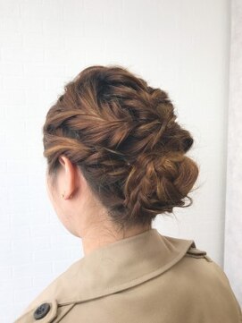 プライズ 池袋店(prize) 【prize池袋西口店】AIMI 編み込みアップスタイル☆