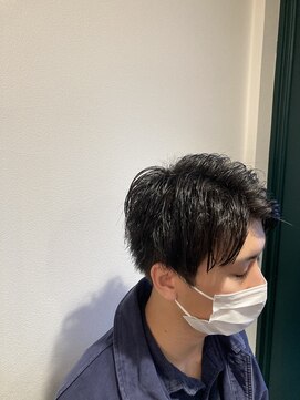 キー(KEY) 七三かきあげオールバック