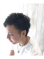 エヌプラス(N+)&nbsp;メンズヘアフェザーパーマサーフカール刈り上げセンターパート