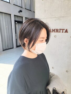 アムリタ(AMRITA) ひし形小顔ショートボブ