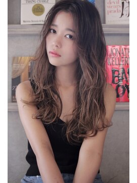 エイチ(H eitf) 外国人風グラデーションカラー