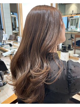 プラグ バイ ネオリーブ(plug by neolive) レイヤーロング×髪質改善 [髪質改善/縮毛矯正]韓国J☆