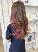 福山市Caary鮮やかインナーカラーピンクパープルロングヘア20代