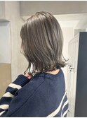 肌馴染みがいいオリーブグレージュ