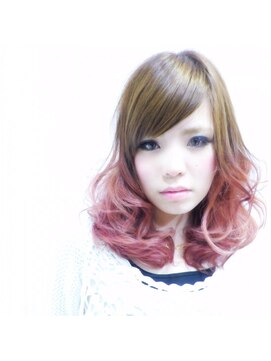 ティヒ(tihi) ベージュ×ピンクグラデ