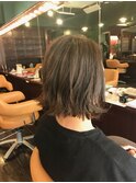 肩上切りっぱなしボブ