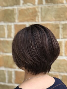 アンカーウェリナ(ANCHOR welina) ふんわりナチュラル大人女子ハンサムショート