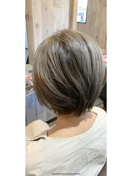 コンフィ(Confit) シルバーベージュ