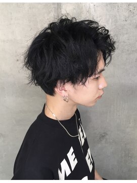 ゼンコー アオヤマ(ZENKO Aoyama) 横顔が素敵に決まるアップバングマッシュウェーブ(表参道、青山)