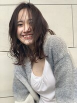 ルアナ(Luana)&nbsp;ニュアンスウェーブルーズカーリーヘア