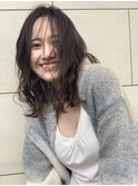 ニュアンスウェーブルーズカーリーヘア