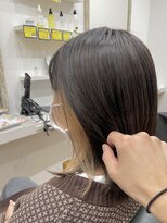 アクルヘアーバイテソロ(AKUR hair by tesoro)&nbsp;ホワイトベージュ