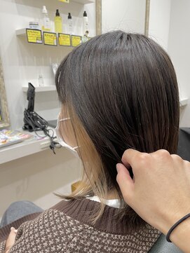 アクルヘアーバイテソロ(AKUR hair by tesoro) ホワイトベージュ