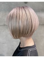 丸みショート×ホワイティグレージュ/プラチナベージュ