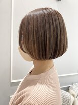 ミニボブ　白髪ぼかしハイライト