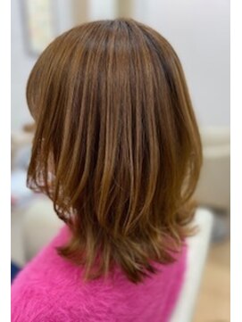 ティアラ Tiara コマーシャルモール博多店 くびれレイヤー