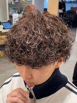 レタッチバイフィフス(RETOUCH by fifth) プードルパーマメンズマッシュハードスパイラルパーマウルフ韓国