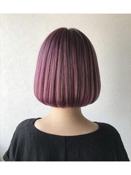 アンソレイユ ヘアー ガーデン(ensoleille hair garden) ぱつっとボブ