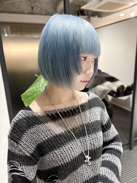ボブ 姫カット ぱっつん前髪 ハイトーン ペールブルー