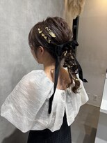 ヘアーメイクチック(HAIR MAKE CHiC)&nbsp;リボンアレンジふわふわツインお呼ばれヘア