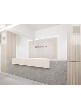 【箕面駅徒歩5分】落ち着く店内のインテリア・少人数制サロンで落ち着いてお過ごし頂けます。箕面駅すぐ！