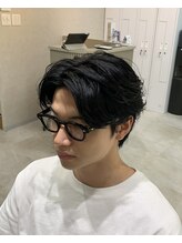 ヴェルデ(VERDE) フェザーパーマ　センターパート