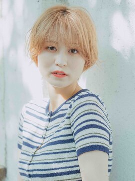 ポイントファイブバイソレイユ 豊橋駅前大通店(.5 by SOLEIL) ハイトーンショートボブ