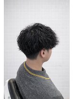 ゼロスバーバー(0's BARBER SHOP)&nbsp;大人◎波巻きツイストスパイラル×ルーズパーマでこなれ感アップ