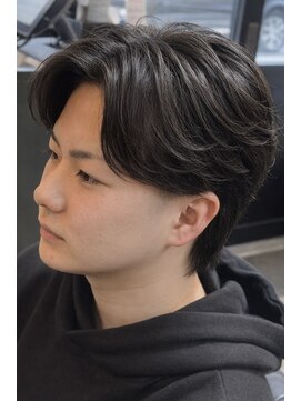 ジュンヌオム リンカラン(Jeune Homme LINGKARAN) フェザーショート