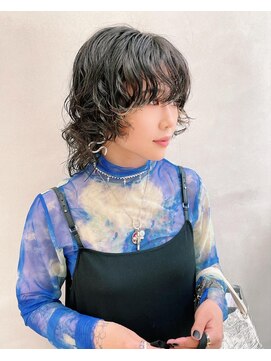 シゼン(SHIZEN) ニュアンスウルフパーマ×デザインカラー