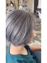 ボンドヘアステージ 良福寺店(BOND hair stage) ホワイトシルバーアッシュ