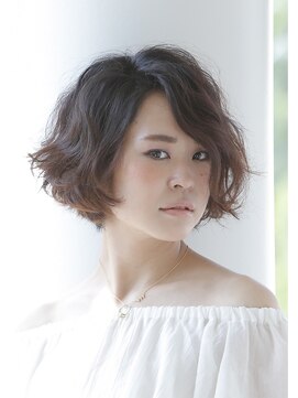 美容 キロ(Kilo) くせ毛風パーマボブ