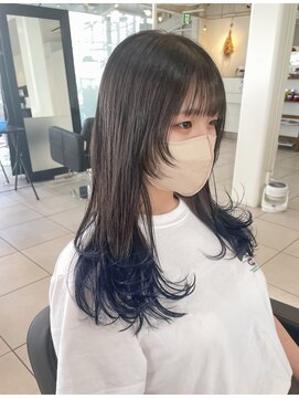 アクアオモテサンドウ(ACQUA omotesando) ＊顔まわりウルフヘアロングレイヤー毛先裾カラーブルーネイビー
